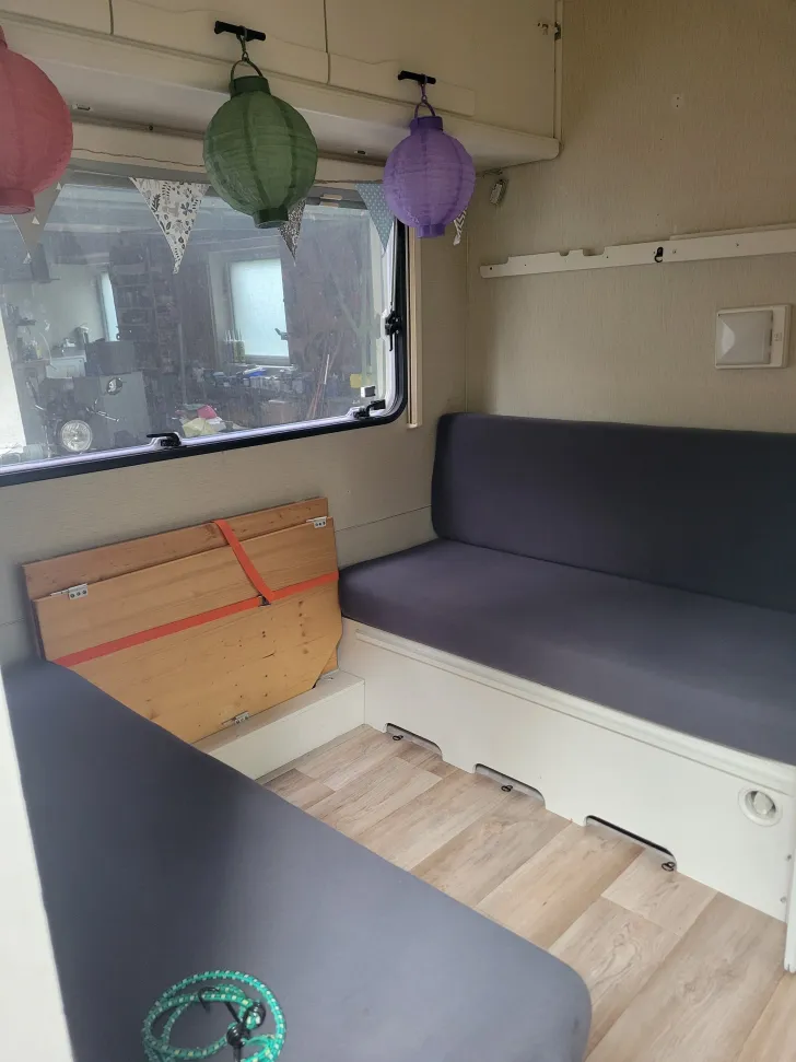 Grundriss Nacht Adria B 461 UB Gut erhalten