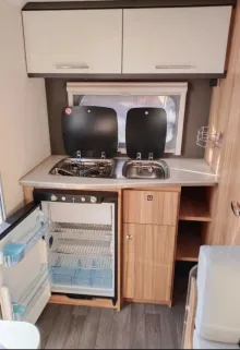Grundriss Nacht Caravelair Antares 400 Style Sehr gepflegt