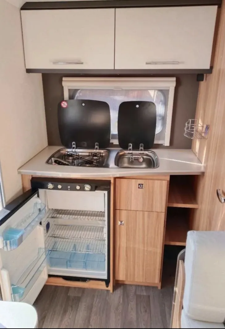 Grundriss Nacht Caravelair Antares 400 Style Sehr gepflegt