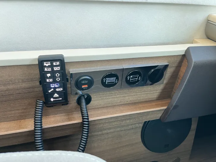 Fahrzeugbild Concorde CREDO 791 LI *Solar-/Satanlage*CL-Lounge* #22