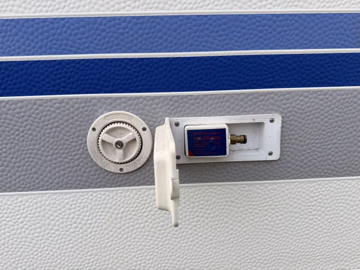 Fahrzeugbild Hobby De Luxe Easy 460 UFe mit Mover, City-Wasseranschluß #5