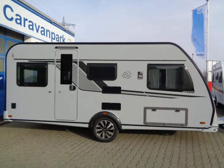 Fahrzeugbild Knaus Südwind 460 EU Black Selection Gas-Variante #1