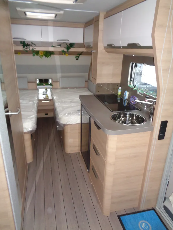 Fahrzeugbild Knaus Südwind 460 EU Black Selection Gas-Variante #12