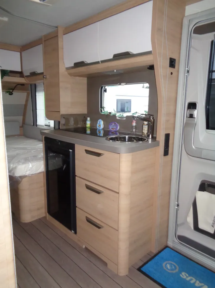 Fahrzeugbild Knaus Südwind 460 EU Black Selection Gas-Variante #13