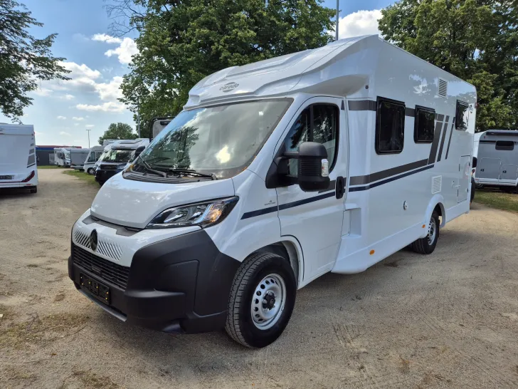 Fahrzeugbild Carado T328 *Bettumbau*Hubbett*Automatik* #5