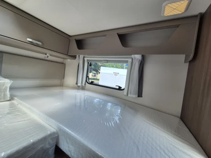 Fahrzeugbild Carado T328 *Bettumbau*Hubbett*Automatik* #28