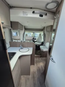 Fahrzeugbild Carado T328 *Bettumbau*Hubbett*Automatik* #31