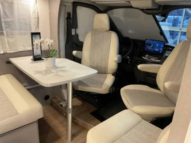 Fahrzeugbild Etrusco V 6.6 SF FORD SOLAR /Schwenkbad / XENON / Kamera #6