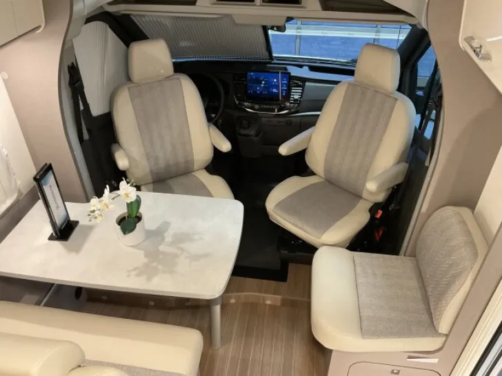 Fahrzeugbild Etrusco V 6.6 SF FORD SOLAR /Schwenkbad / XENON / Kamera #7