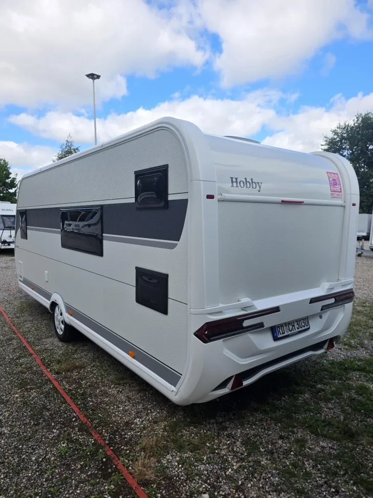Fahrzeugbild Hobby De Luxe 540 KMFe *Mietwagen 2026* #4