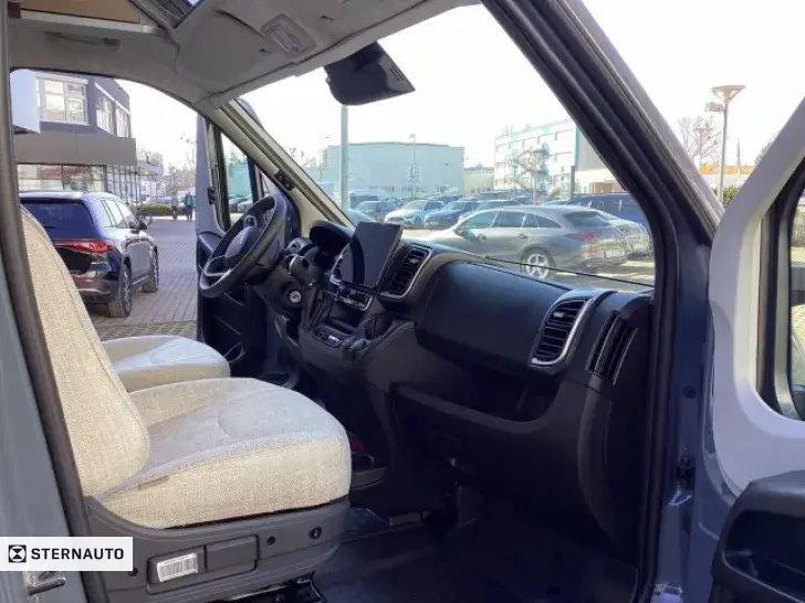 Fahrzeugbild Hymer Yosemite, Längsbetten, AHK, Sitzheizung, KITT #11