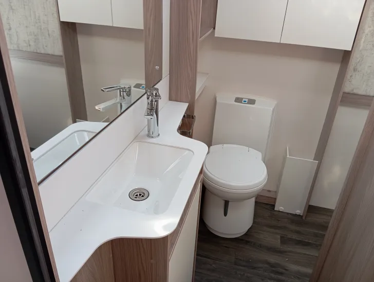 Fahrzeugbild SWIFT Sprite Cruzer 550 Heckbad sep Dusche #15