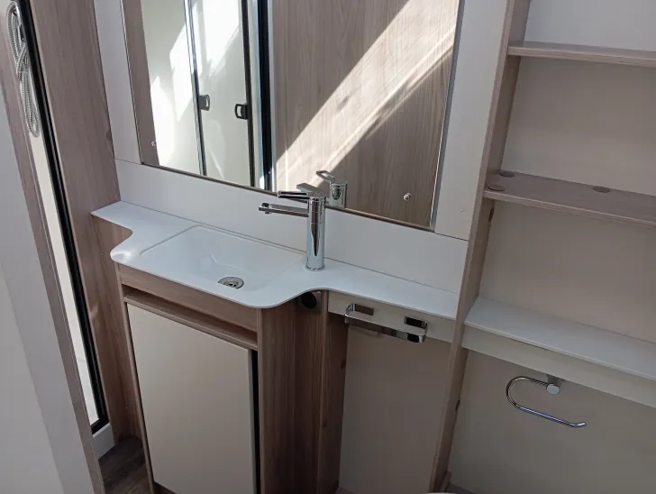 Fahrzeugbild SWIFT Sprite Cruzer 550 Heckbad sep Dusche #16