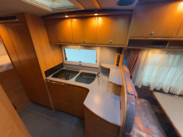 Fahrzeugbild Concorde Charisma A 770 G / Einzelbetten / Garage #13