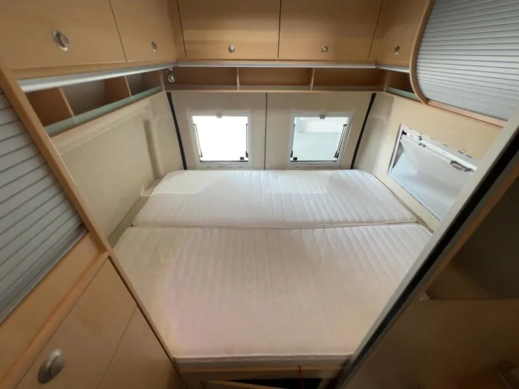 Fahrzeugbild La Strada Avanti C / Festbett / Automatik / Klima #12