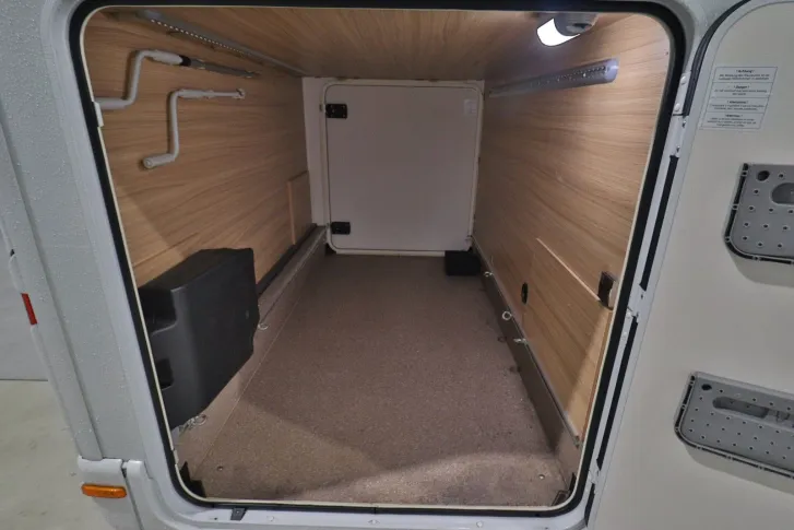 Fahrzeugbild Dethleffs Globebus GT 006/Einzelbetten/Garage/SAT/Solar #6
