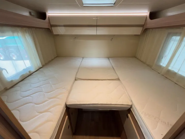 Fahrzeugbild Ahorn Camp Camp 690 P/1.Hand/Einzelbetten/Garage/Solar/Klim #11