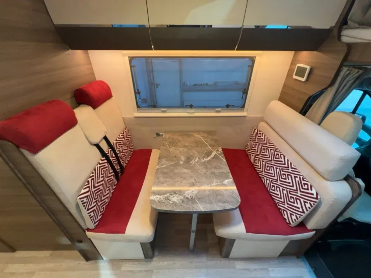 Fahrzeugbild Rimor Evo 5 / Festbett / Garage / 2x Klima #7