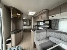 Fahrzeugbild Hobby Prestige 720 WQC #9