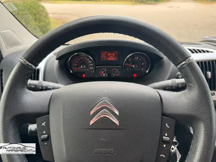 Fahrzeugbild Roadcar R600-Markise-1.Hd-Ahk-Rfk.-Allwetter-Tempom. #10