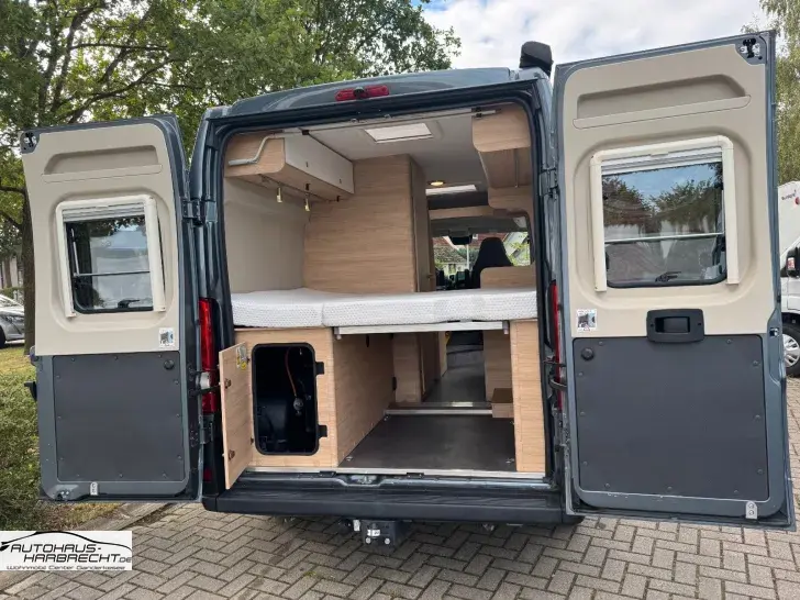 Fahrzeugbild Roadcar R600-Markise-1.Hd-Ahk-Rfk.-Allwetter-Tempom. #18