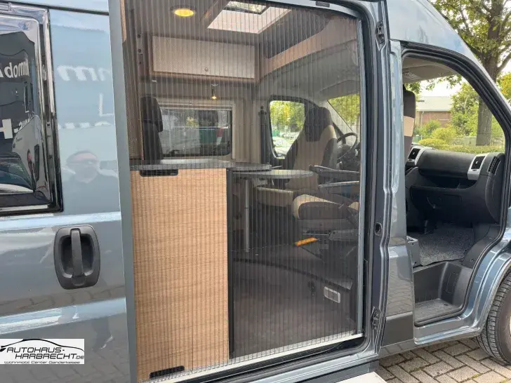 Fahrzeugbild Roadcar R600-Markise-1.Hd-Ahk-Rfk.-Allwetter-Tempom. #21