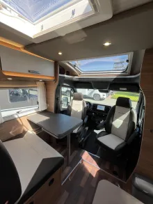 Fahrzeugbild Weinsberg CaraCompact MB 640 MEG #9