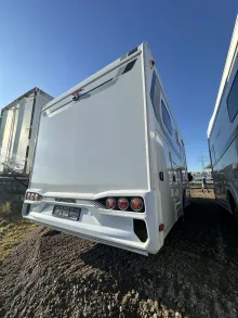 Fahrzeugbild Weinsberg CaraSuite 650 MEG 1097 - 517, Automatik #4