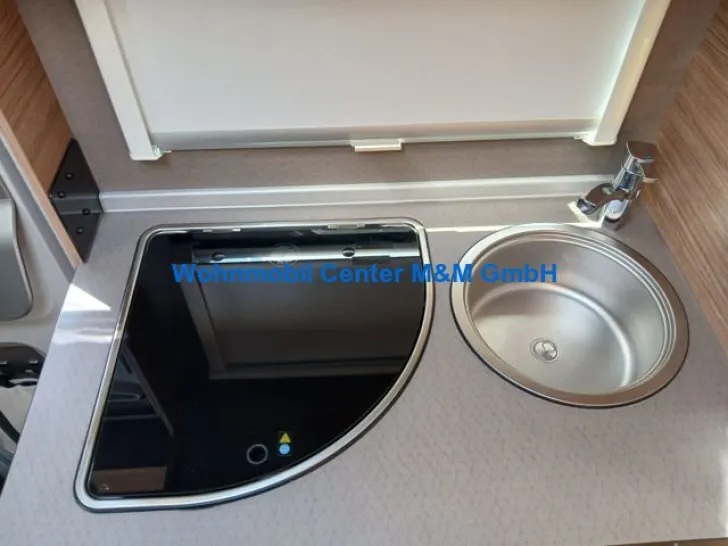 Fahrzeugbild Weinsberg CaraHome 550 MG Modell 2025 Markise Styling LiFe #6