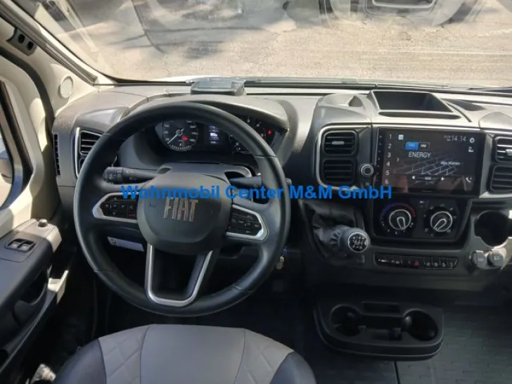Fahrzeugbild Weinsberg CaraHome 550 MG Modell 2025 Markise Styling LiFe #9