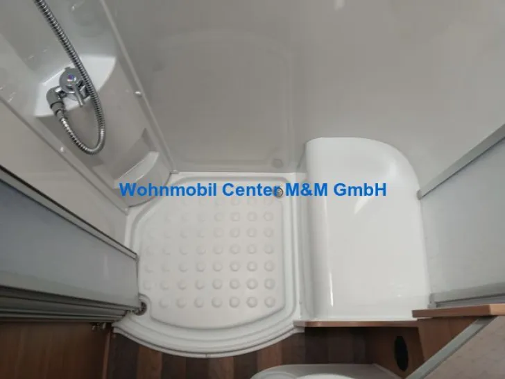 Fahrzeugbild Weinsberg CaraHome 550 MG Modell 2025 Markise Styling LiFe #13