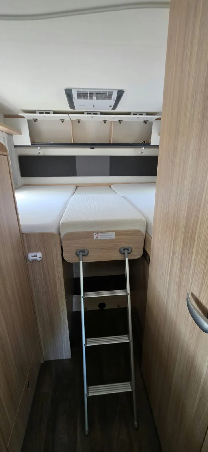 Fahrzeugbild Sunlight T 66 sehr guter Zustand #3