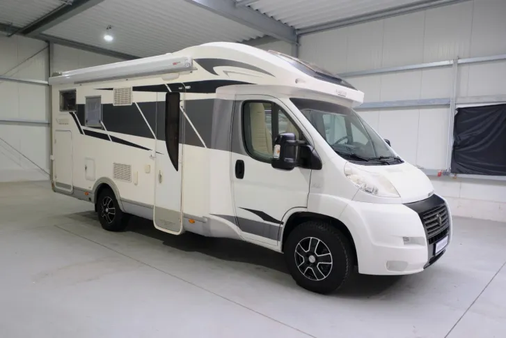 Fahrzeugbild Mobilvetta KEA P87/Festbett/Garage/Markise/Solar #2