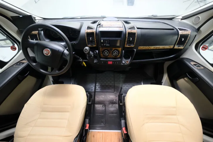 Fahrzeugbild Mobilvetta KEA P87/Festbett/Garage/Markise/Solar #7