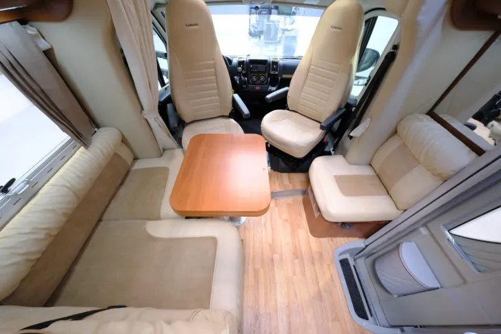 Fahrzeugbild Mobilvetta KEA P87/Festbett/Garage/Markise/Solar #8