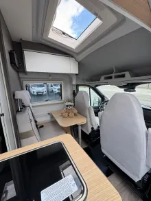 Fahrzeugbild LMC Innovan Ford 592 #11