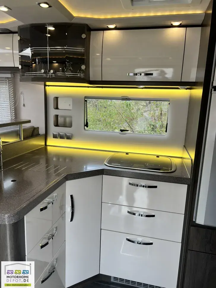 Fahrzeugbild Phoenix MaXi-Alkoven Iveco 7900 QRSL #11