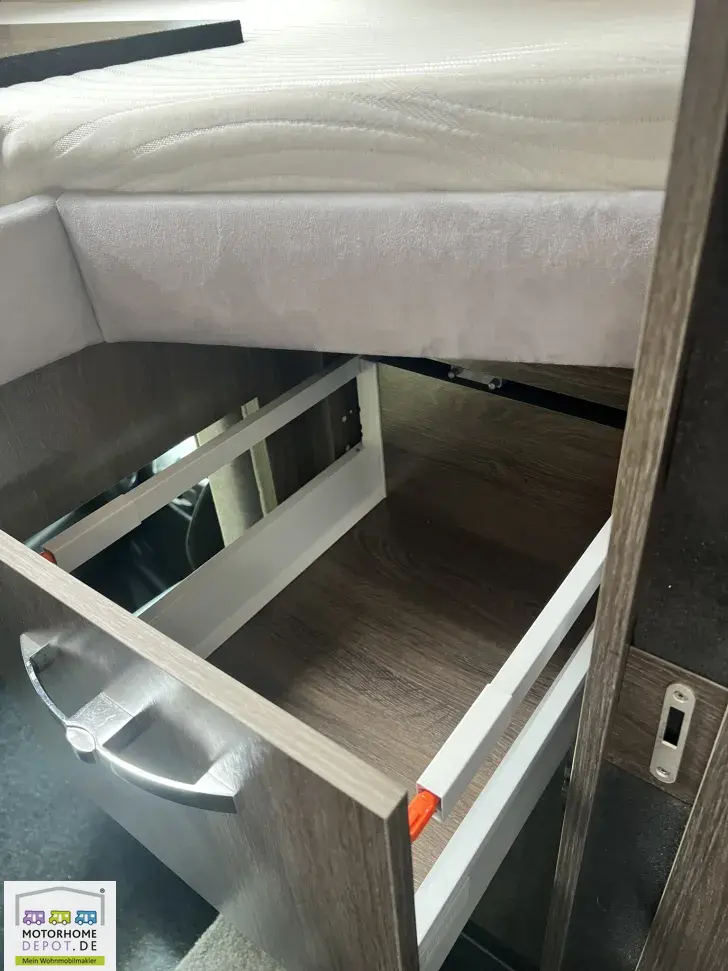 Fahrzeugbild Phoenix MaXi-Alkoven Iveco 7900 QRSL #78