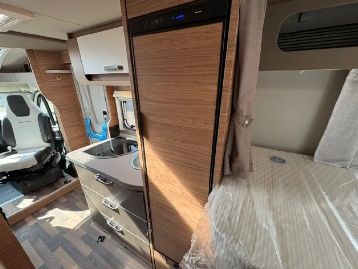 Fahrzeugbild Weinsberg CaraCompact EDITION PEPPER 600 MEG UVP 72.108,-€ #9