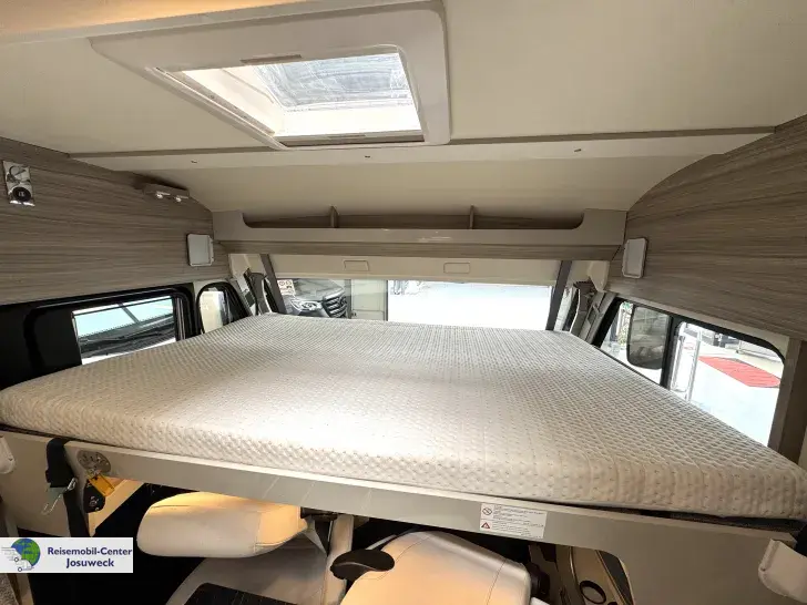 Fahrzeugbild Bürstner Lyseo I 727 G Harmony L. EinzelbettenHubbett #16