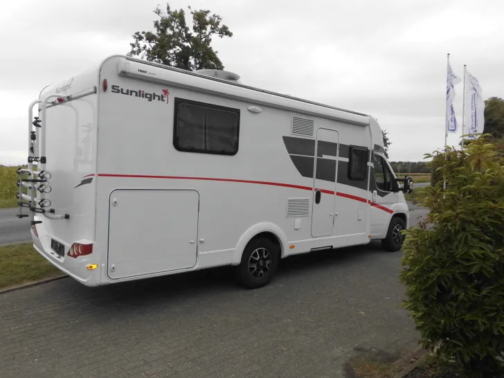 Fahrzeugbild Sunlight T 69LC #3