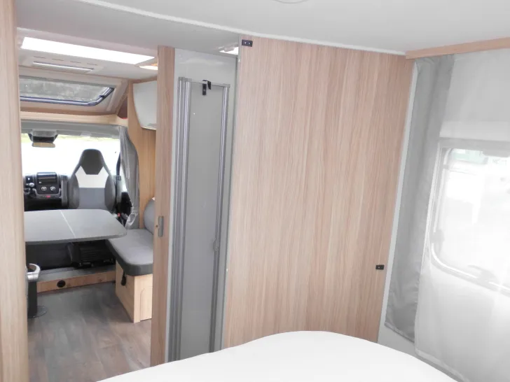 Fahrzeugbild Sunlight T 69LC #25