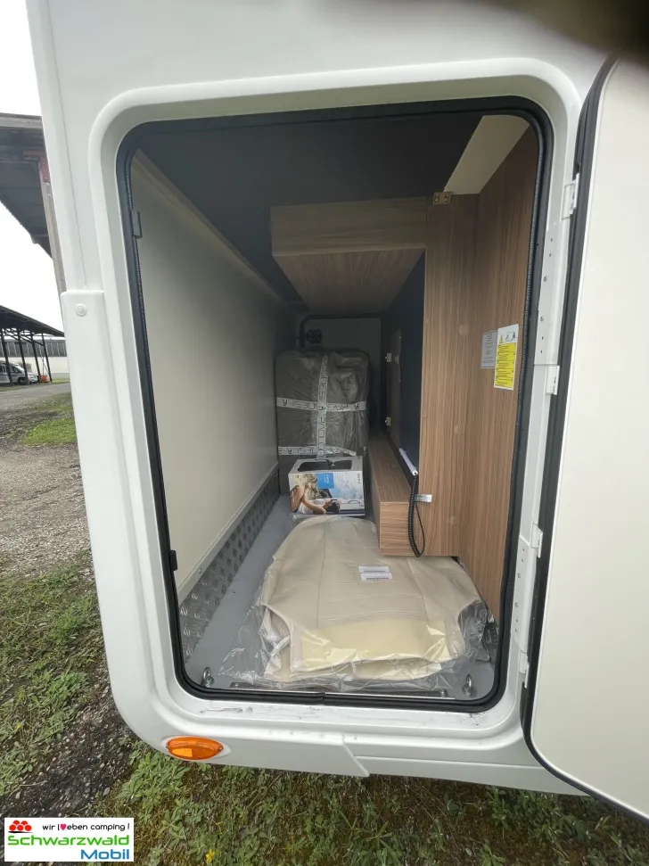 Fahrzeugbild Rimor SAILER 56 Autom., Markise, große Küche hinten #11