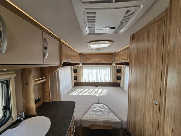 Fahrzeugbild Hymer Eriba Nova Light 442 UVP 46.000,- Topausstattung ! #13