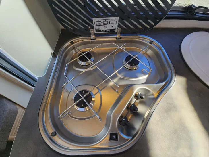 Fahrzeugbild Hymer Eriba Nova Light 442 UVP 46.000,- Topausstattung ! #15