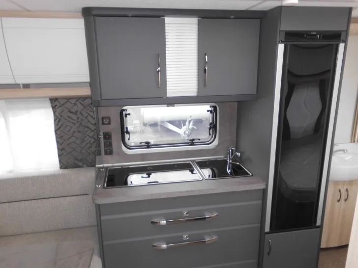 Fahrzeugbild Hobby De Luxe 460 UFe UVP 28.581 € – jetzt 25.550 € #12