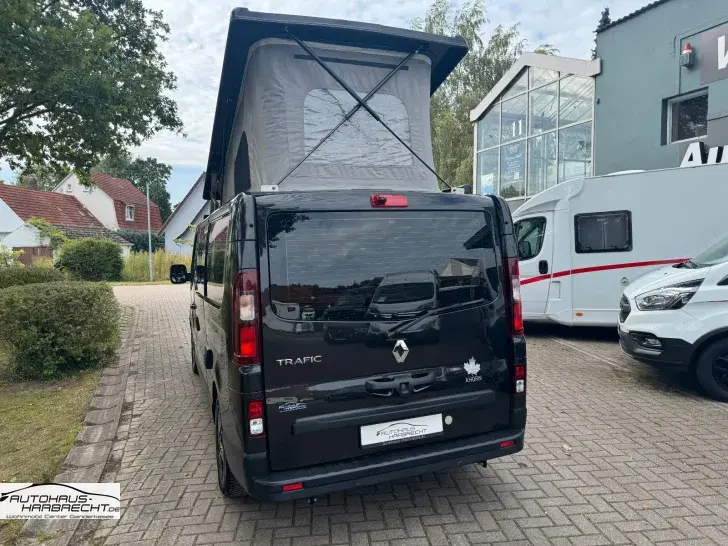 Fahrzeugbild Ahorn Camp Big City-Autom-Aufstelldach-WC-Standhzg #4