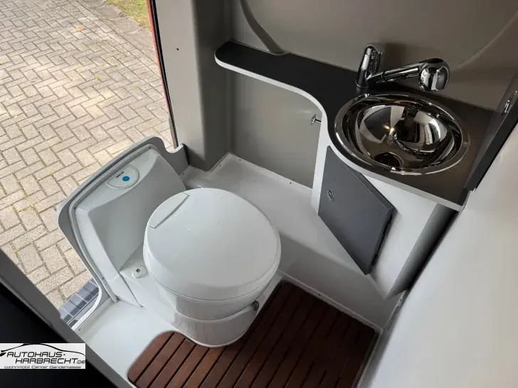 Fahrzeugbild Ahorn Camp Big City-Autom-Aufstelldach-WC-Standhzg #20