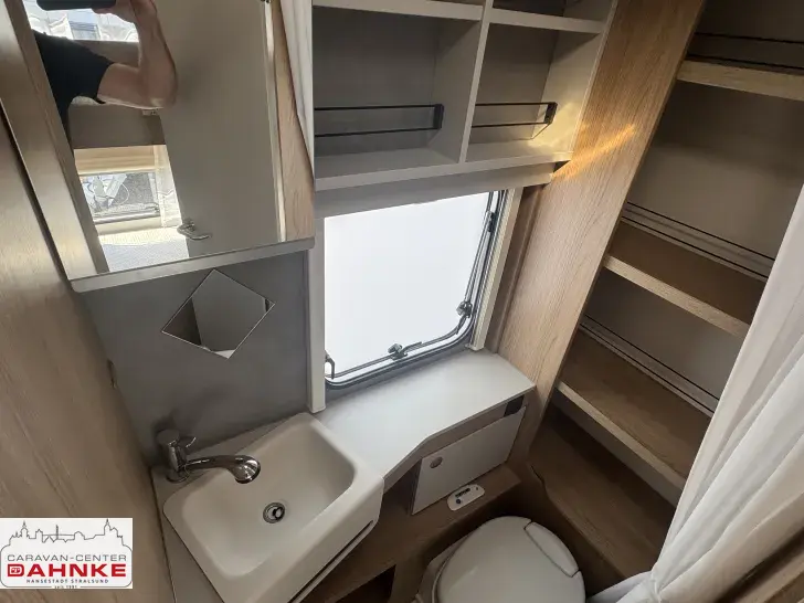 Fahrzeugbild Dethleffs Aeoro 490 QSK #11