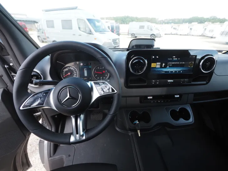 Fahrzeugbild Pössl Roadstar XT, Mercedes Sprinter 4x4, Premium #5
